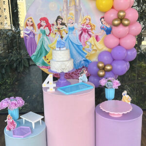Locação Kit Pegue e Monte Princesas